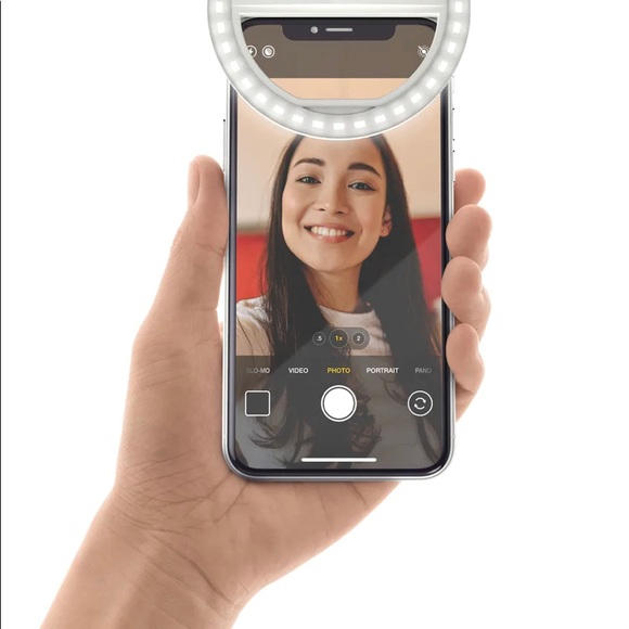 Soar clip on selfie ring light - Picture 2 of 3